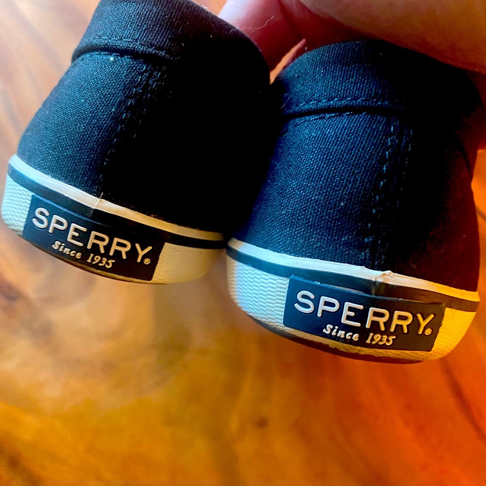 Sperry casual shoes